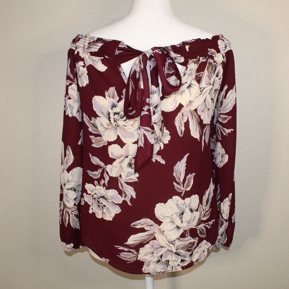Moa Moa Red Floral Off-Shoulder Long Sleeve Summer Shirt โ Perfect for Warm Days - Picture 2 of 6
